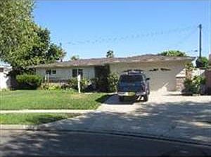 1st image of 8694 Chestnut Cir