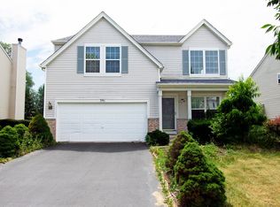 391 Daffodil Dr, Romeoville, IL 60446