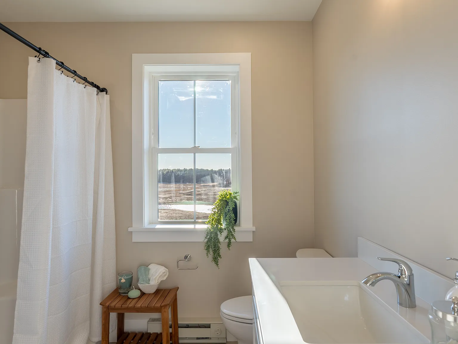 2 bed, 975 sqft, $3,400 — Photo 3