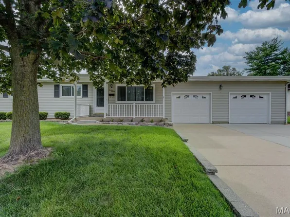 1420 Bobolink Dr, Florissant, MO 63031