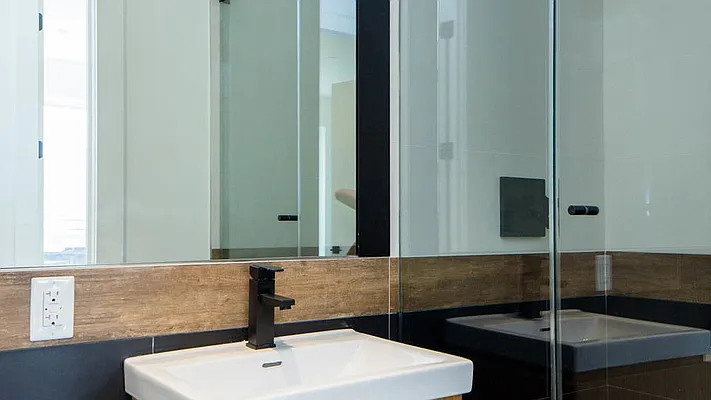 Rented by Nooklyn NYC LLC | media 70