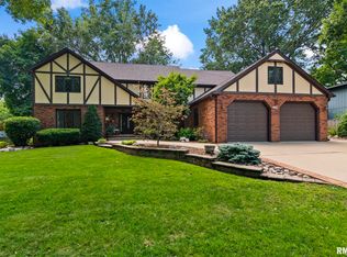 3508 Bluff Rd, Springfield, IL 62711