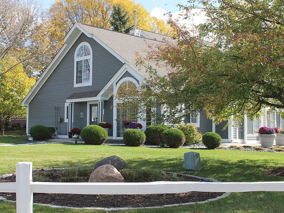 1st image of 2420 Sumac Way