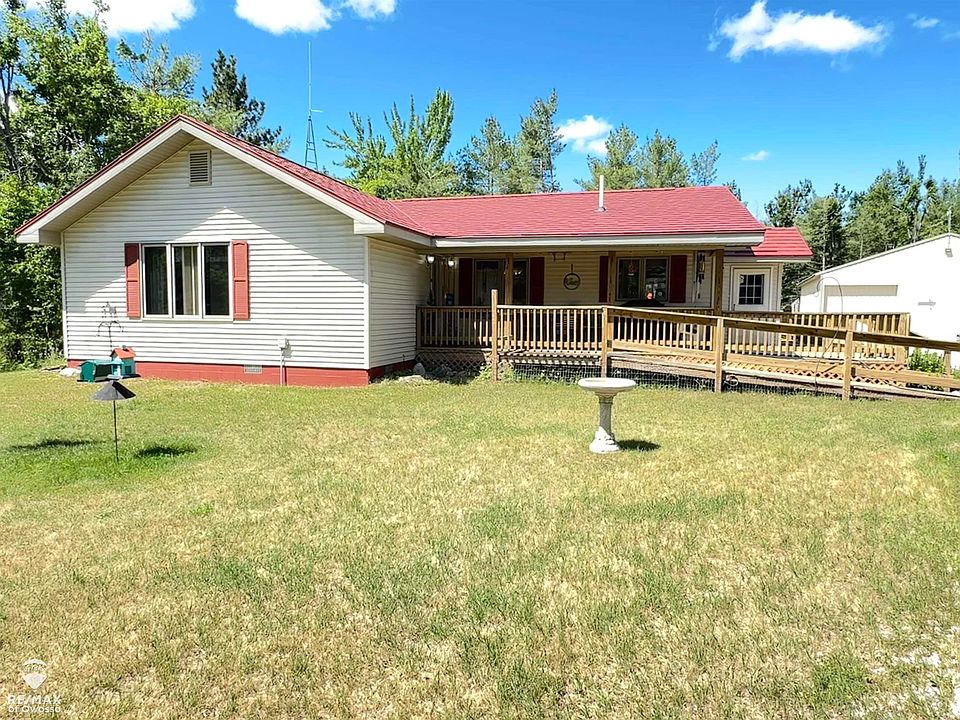 1st image of 6800 Birch Valley Trl