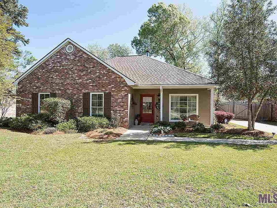 1st image of 18418 White Oak Dr