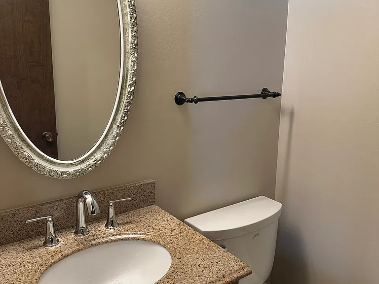 5928 N Old Orchard Dr — Photo 2