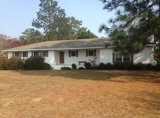 211 Rosedale Ln, Hamlet, NC 28345