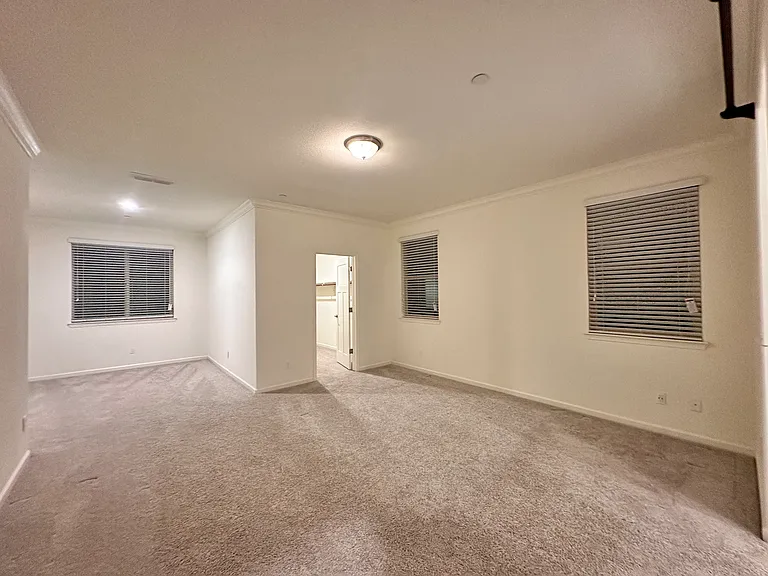 Vino Verde Ct — Photo 25