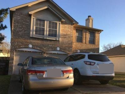 1309 E Logan St, Round Rock, TX, 78664