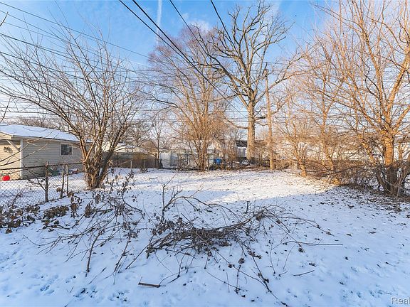 5th image of 4524 Fleming St
