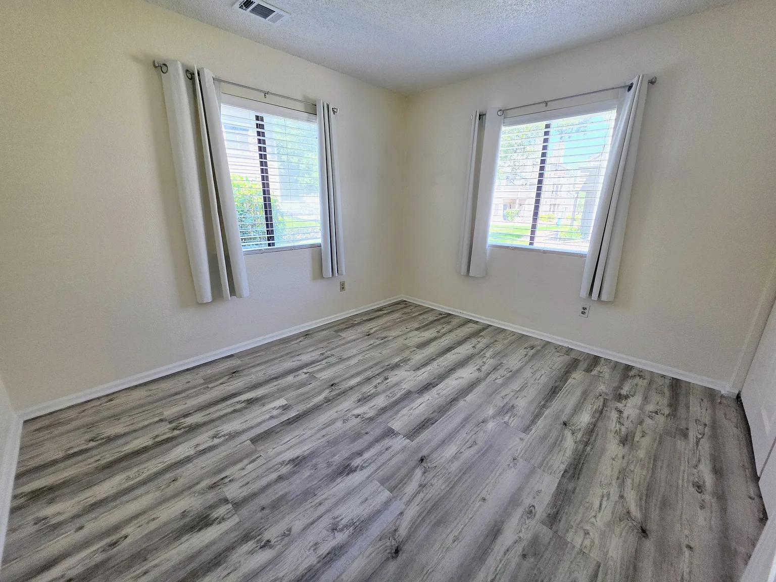 3600 S Pierce St — Photo 2