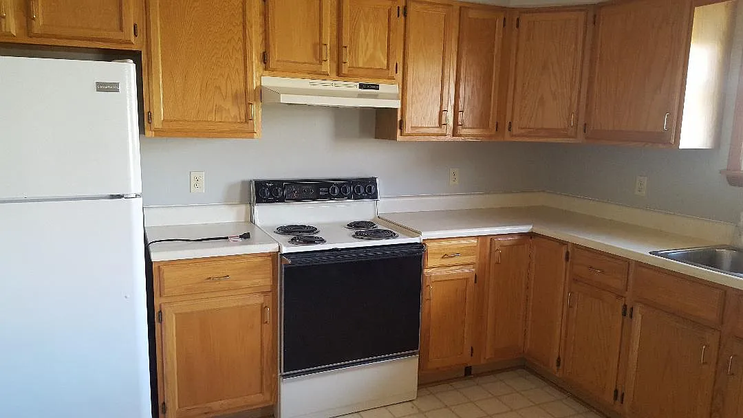 2 bed, 950 sqft, $1,150 — Photo 3