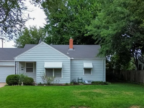 1426 S Schweiter Dr, Wichita, KS 67211