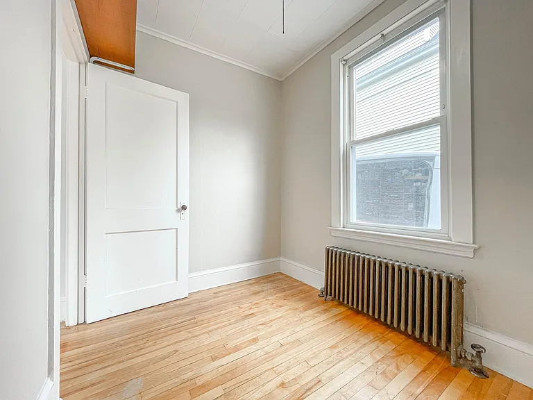 91 Saint Lawrence St #1 — Photo 41