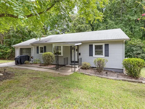 3800 Payne Rd, High Point, NC 27265