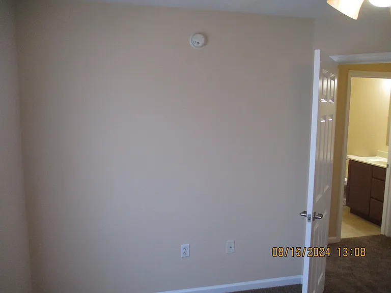 502 Leesburg Dr — Photo 16