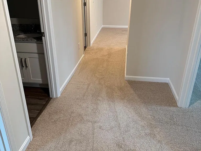 123 Avery Dr — Photo 2