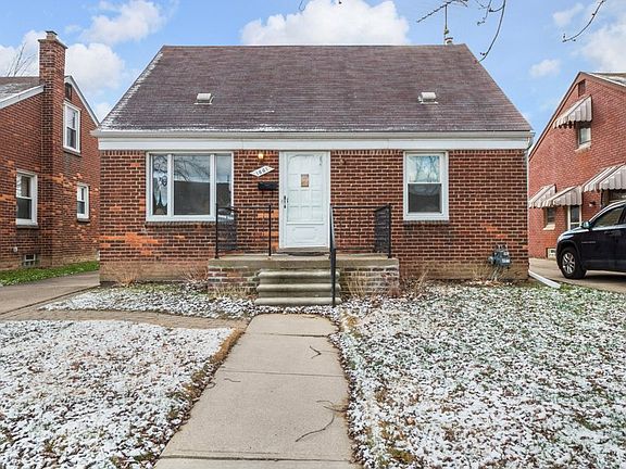 2nd image of 1661 Riverbank St