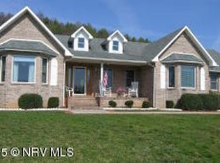 808 Country View Rd, Rural Retreat, VA 24368