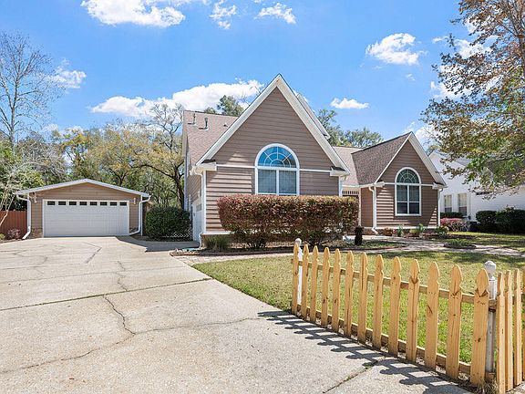 2nd image of 1733 Bolton Village Ln