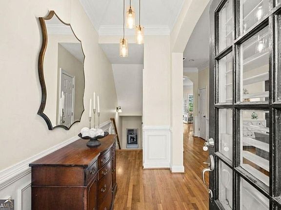 3rd image of 594 Parkside Village Way NW