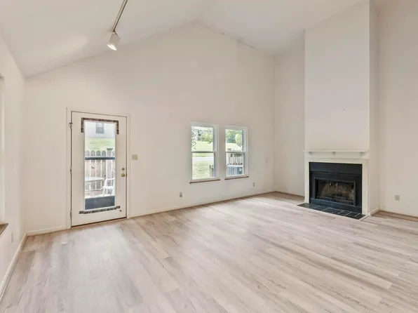 767 Exton Ct, Charlottesville, VA 22901