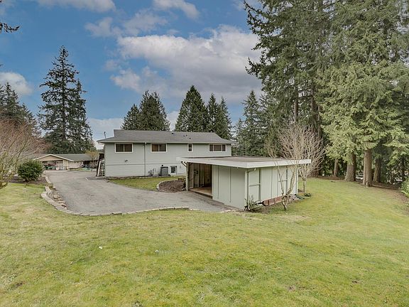 4th image of 17307 17th Ave W