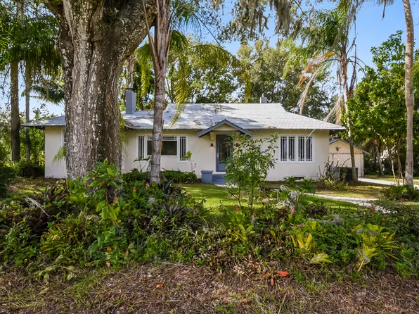 101 Lake Winnemissett Dr, Deland, FL 32724