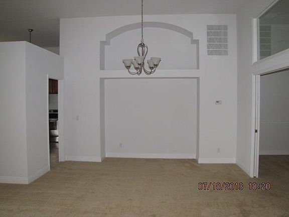 5th image of 1153 SE Airoso Boulevard
