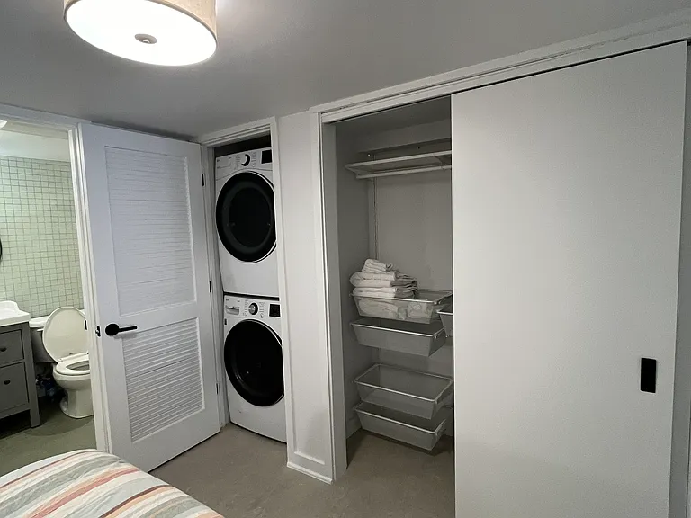 503 Quincy St NW #B — Photo 9