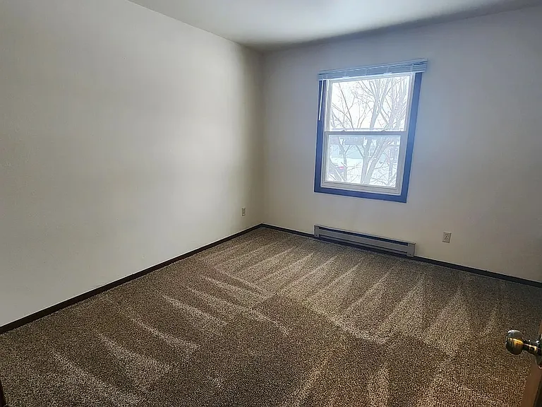 1153 Imperial Cir — Photo 11