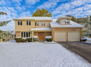 1009 Canyon Run Rd, Naperville, IL 60565