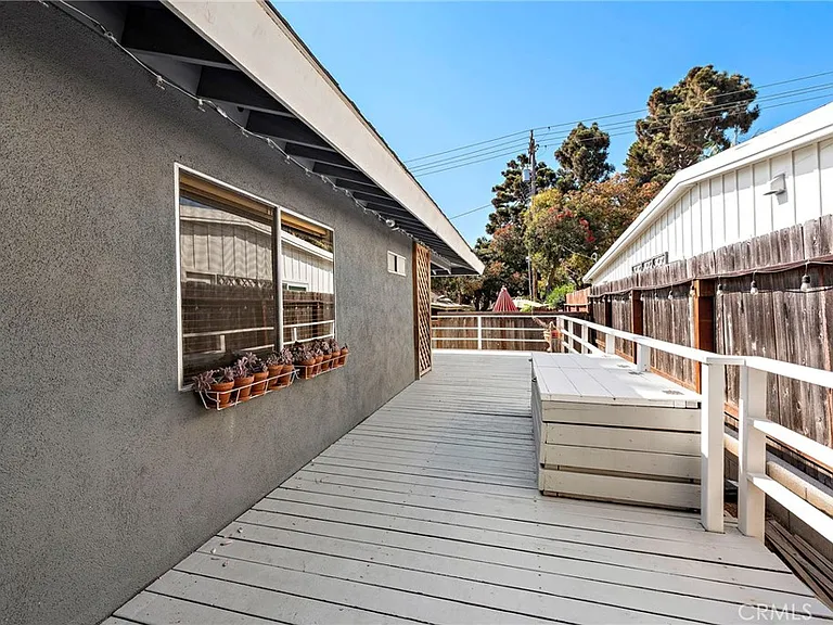 31616 Virginia Way — Photo 13