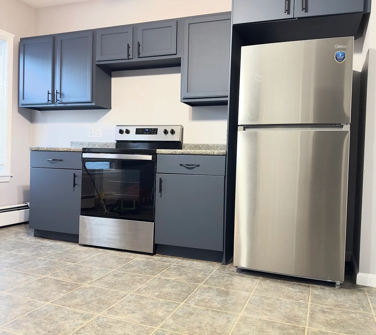 3 bed, 1200 sqft, $1,950 — Photo 1