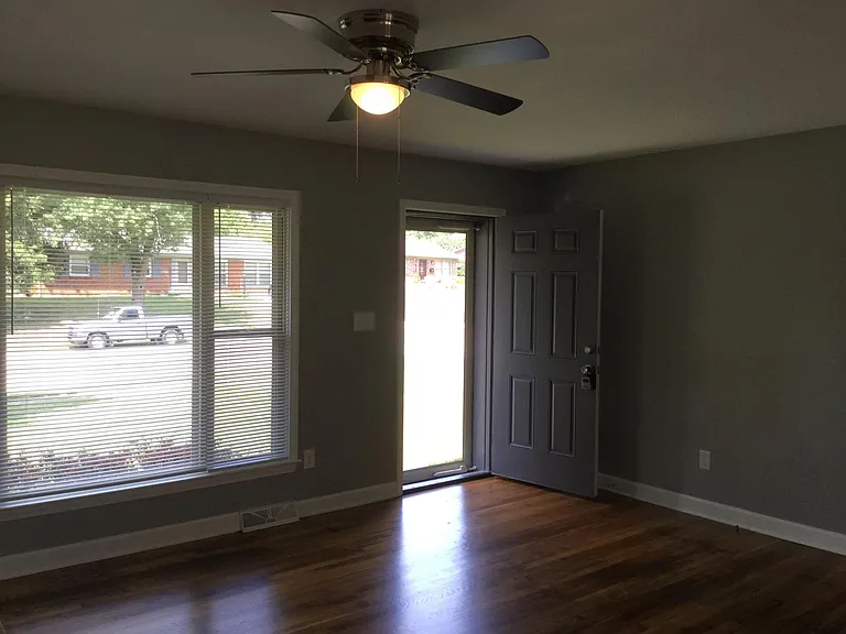 2926 Brigadoon Pkwy — Photo 16