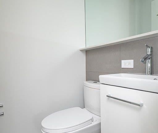 landlord_unit_photo_59546408_10