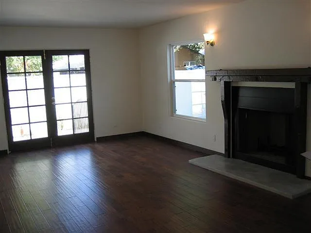 993 Lincoln Ave — Photo 5