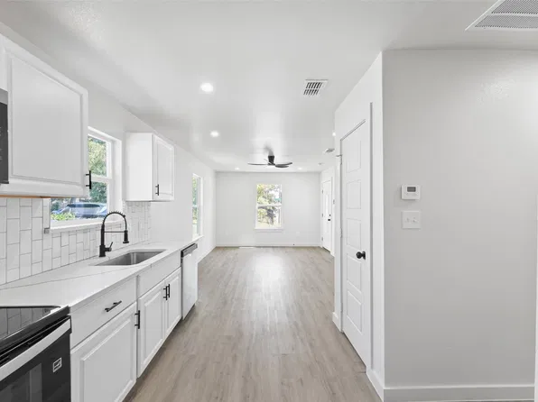 1823 Atlas Dr, Dallas, TX 75216
