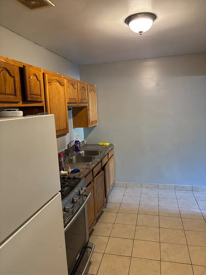 Building Photo - 1715 W Chariot Ct #1A