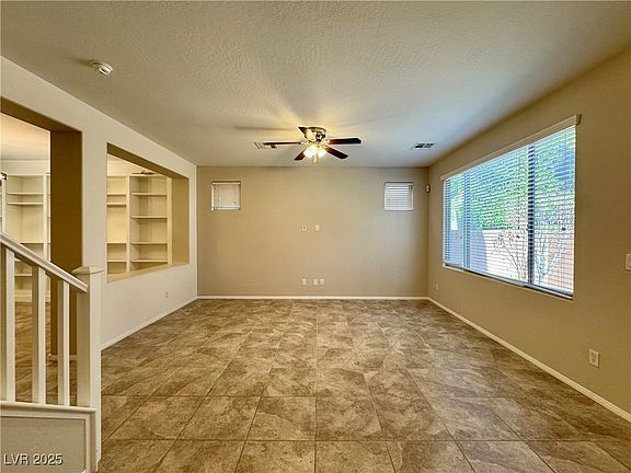 5th image of 10449 Yew Blossom Ave