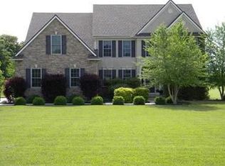 13063 Brandon Mill Dr NW, Pataskala, OH 43062