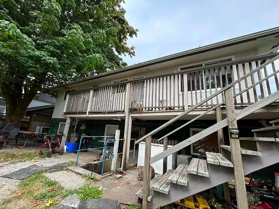 2nd image of 1780 Rideau Ave