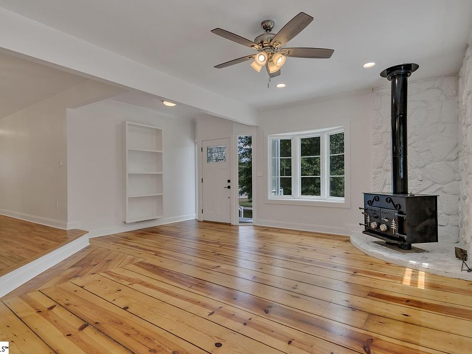 9 Tall Oaks Dr, Greenville, SC 29611 Zillow