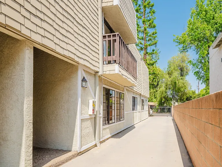 4509 Vista Del Monte Ave #2 — Photo 2