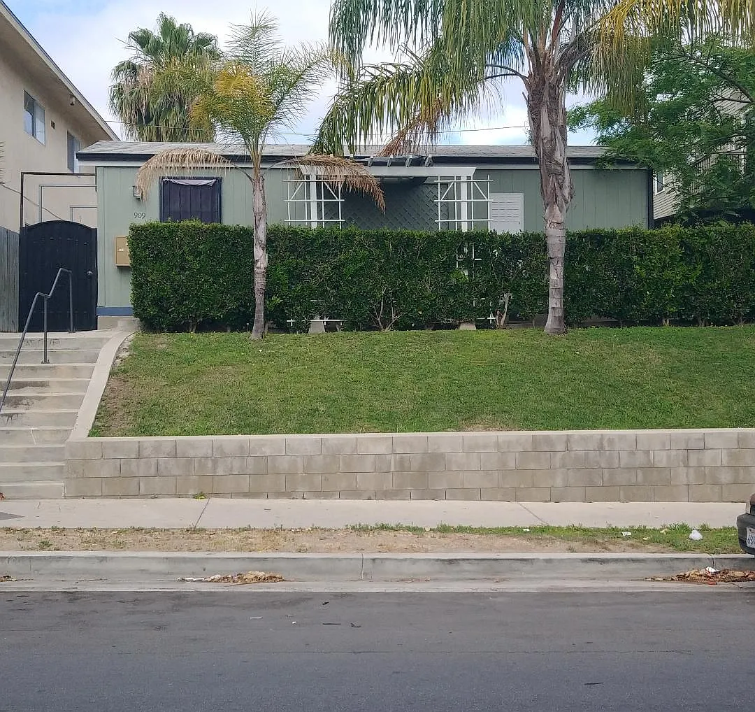 1 bed, 450 sqft, $2,000 — Photo 2