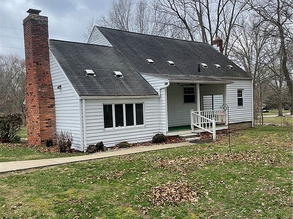 2nd image of 3025 Killian Rd