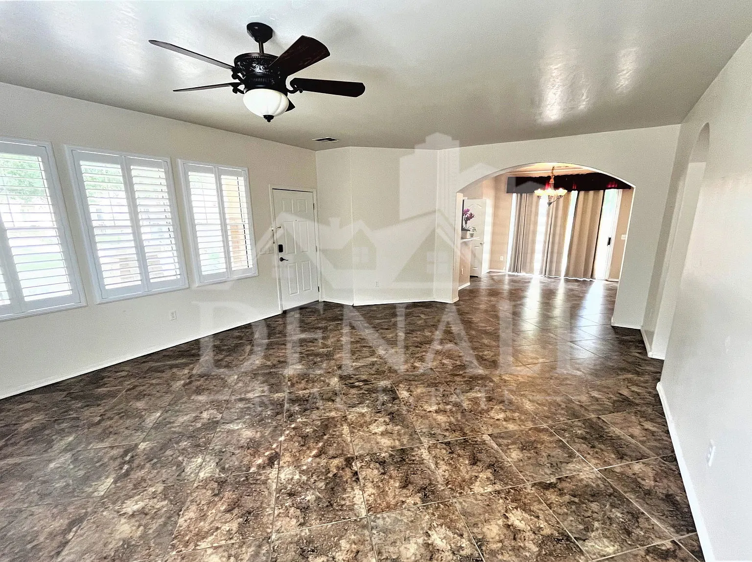 3 bed, 2.0 bath, 1510 sqft, $2,195 — Photo 4
