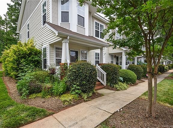 3rd image of 8354 Brickle Ln