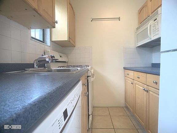 3rd image of 20901 42nd Ave APT 26