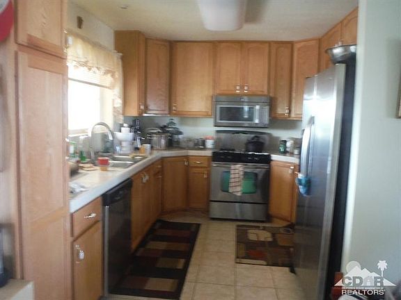 4th image of 43961 Shasta Dr